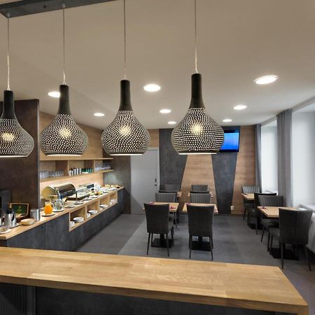 Ala Hotel Бистршице-над-Пернштейнем Экстерьер фото
