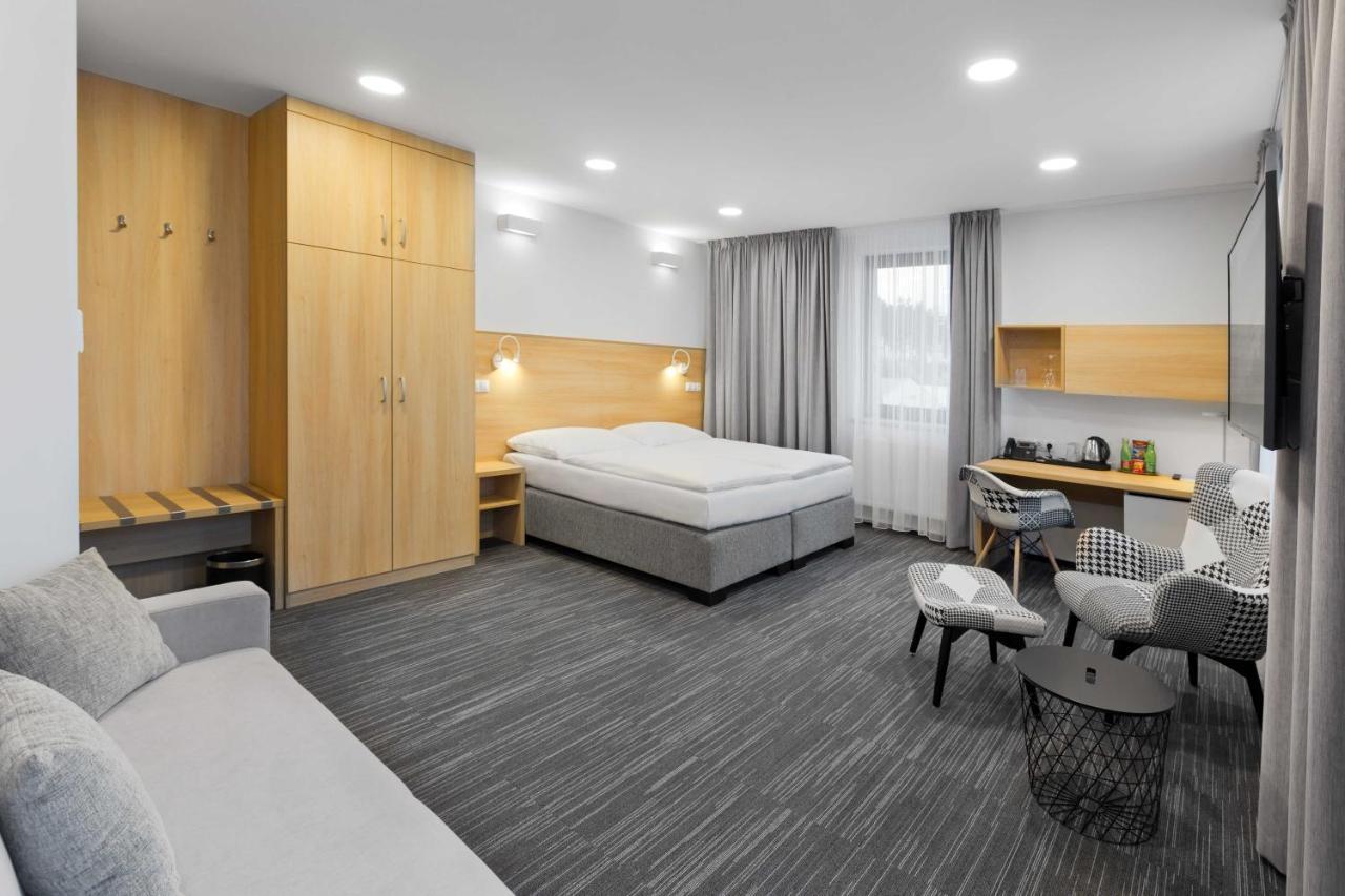 Ala Hotel Бистршице-над-Пернштейнем Экстерьер фото